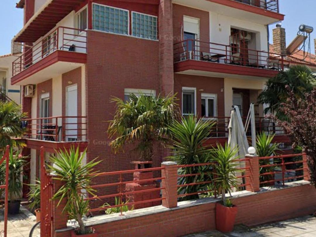 Blue Moon Apartments ネア・ミカニオーナ エクステリア 写真