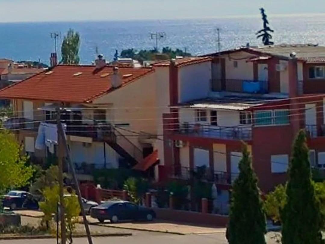Blue Moon Apartments ネア・ミカニオーナ エクステリア 写真